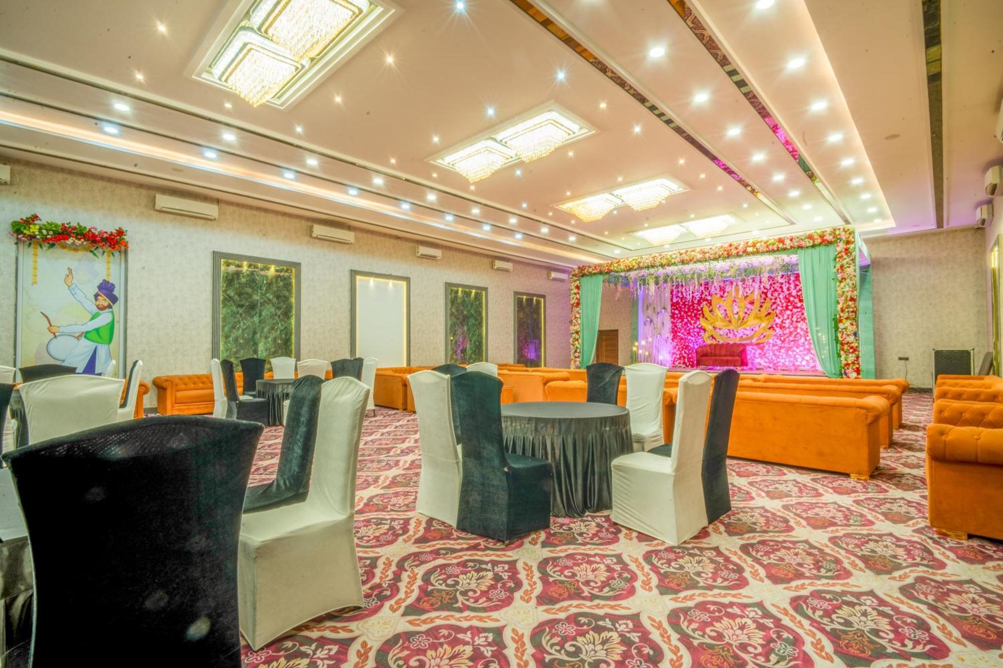 Royal Delight Resort Madina Exterior foto