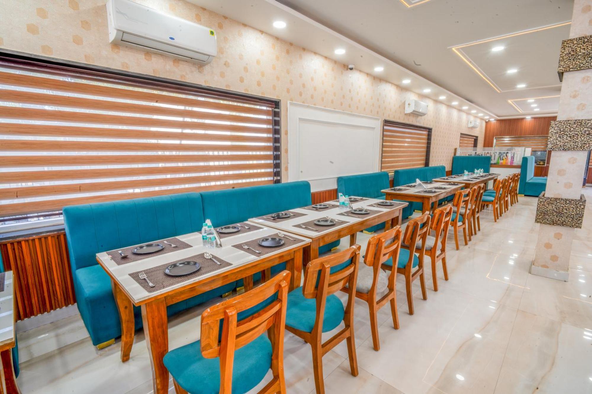 Royal Delight Resort Madina Exterior foto